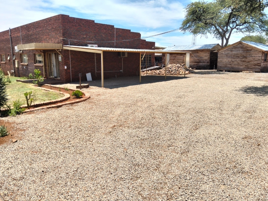 To Let commercial Property for Rent in Kuruman Northern Cape